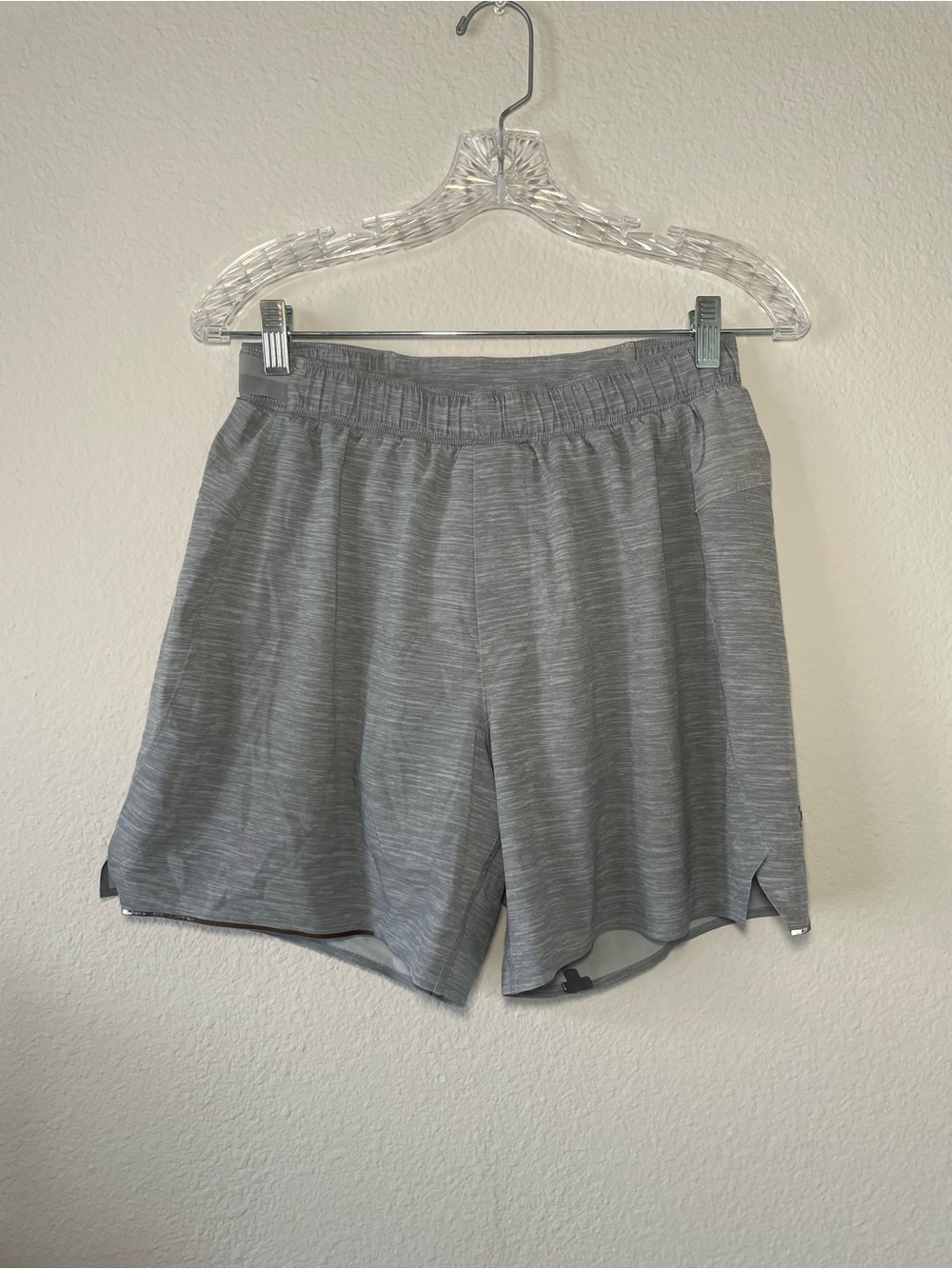 LULULEMON Surge 6” Running Shorts Men’s Medium Heather Gray Lined